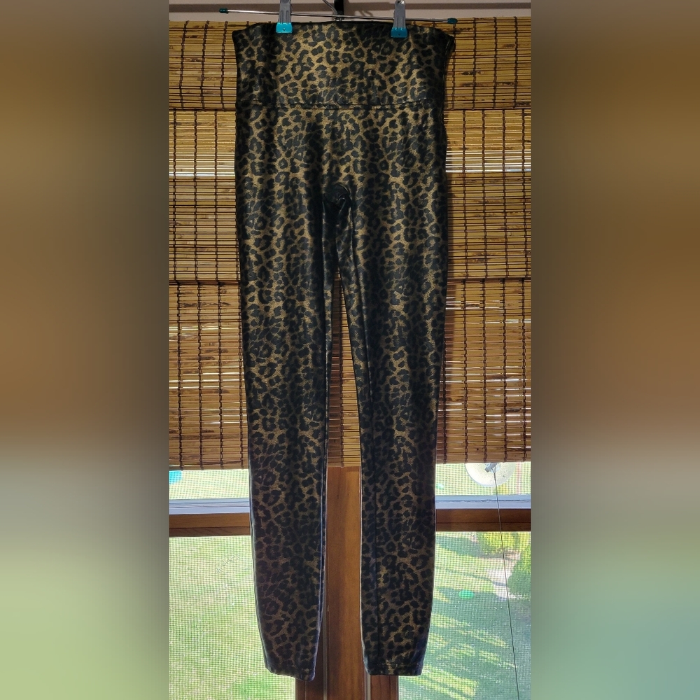 SPANX Metallic Leopard print size medium - Picture 1 of 2